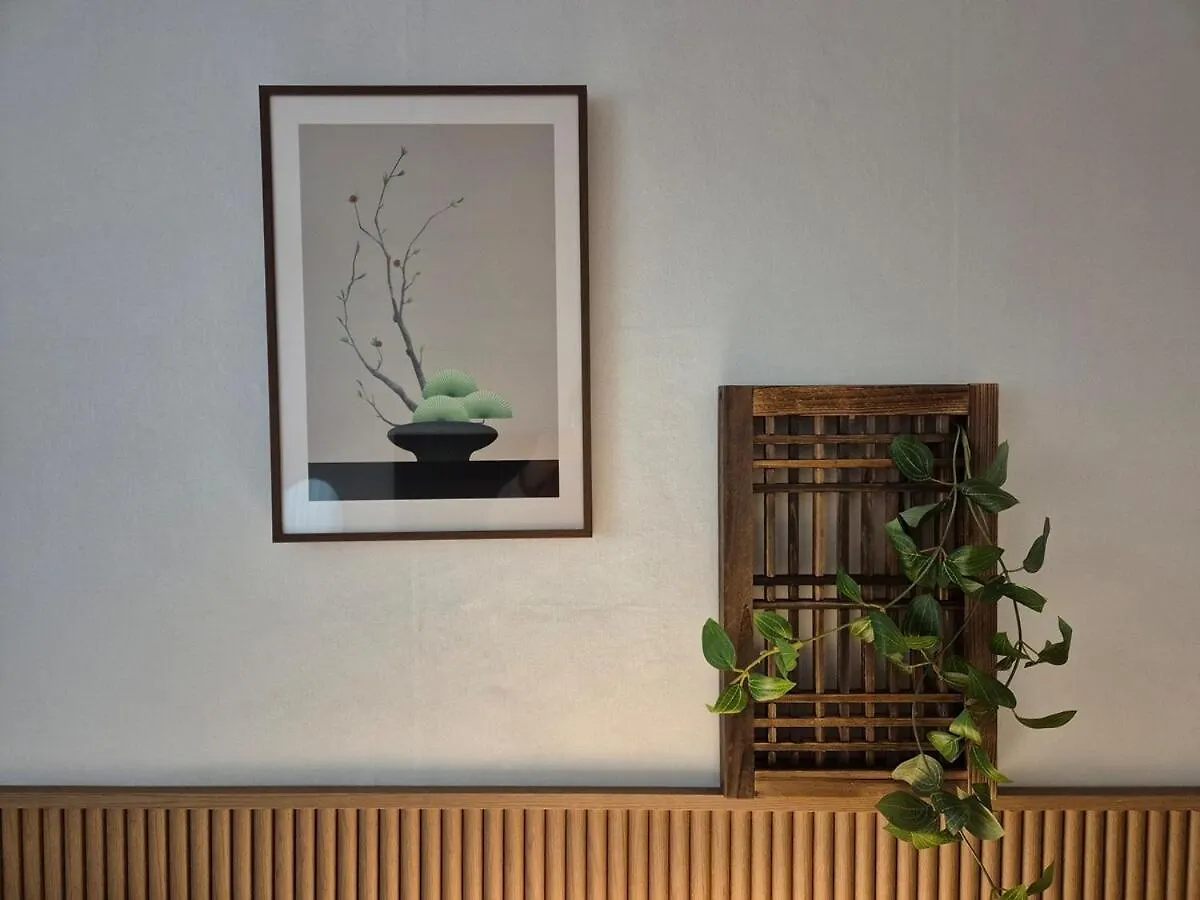 Neat House, Seoul Apartment