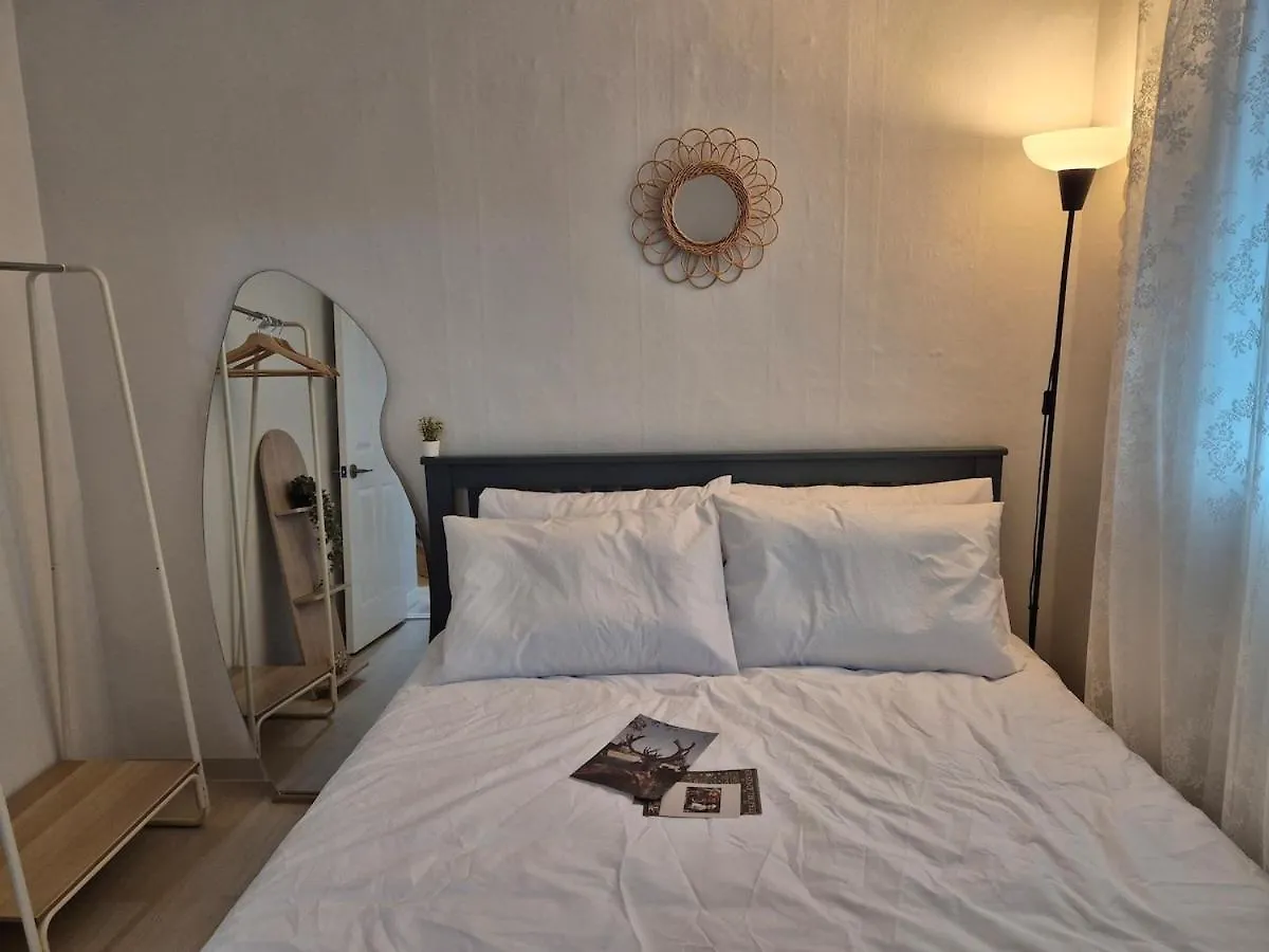 Neat House, Seoul Apartment