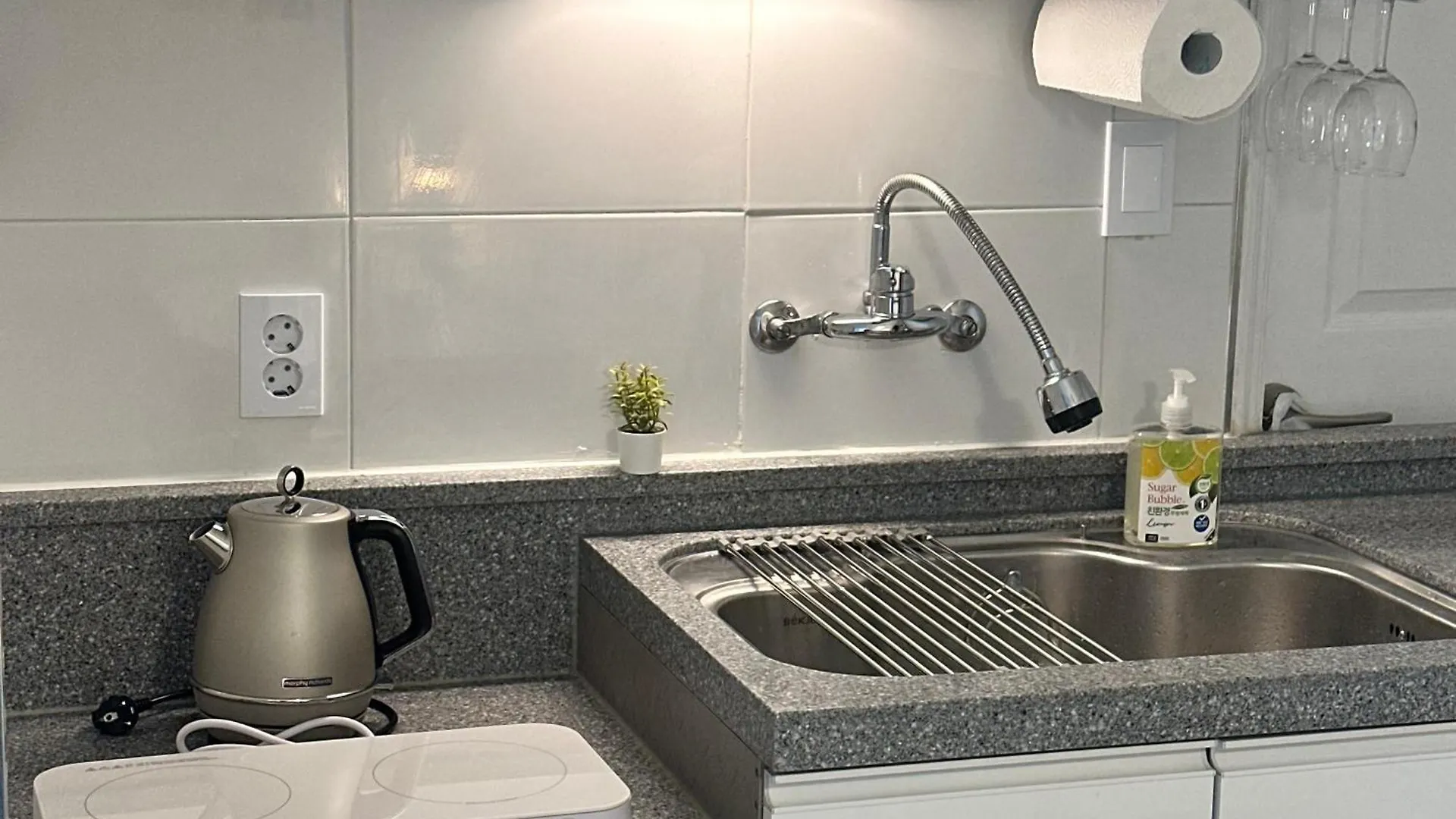 Apartament Neat House, Seul